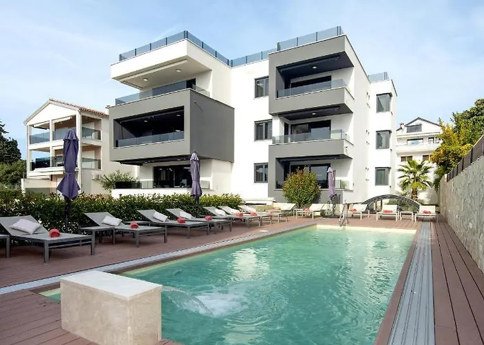 Апартаменты Family-friendly With Swimming Pool Sveti Filip I Jakov, Biograd - 19325 *