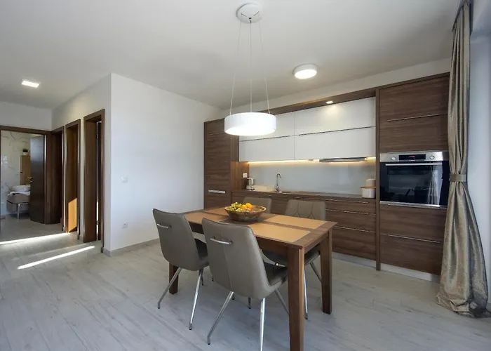 Family-friendly With Swimming Pool Sveti Filip I Jakov, Biograd - 19325 Апартаменты